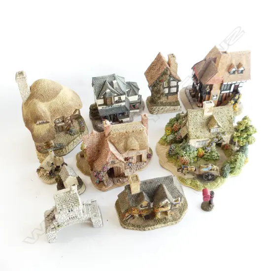 BOX 10 ASST MINIATURE HOUSES, SOME POSS. LILLIPUT BUT NO STICKERS TO BASES 