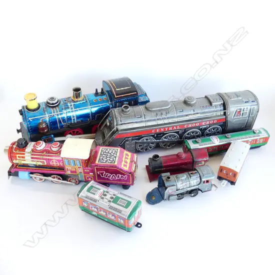 4 VINTAGE BATTERY TIN TOY TRAINS LONGEST 390MM