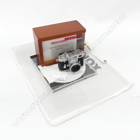 MINOX DIGITAL CLASSIC CAMERA LEICA M3 + INSTRUCTION MANUAL & CD