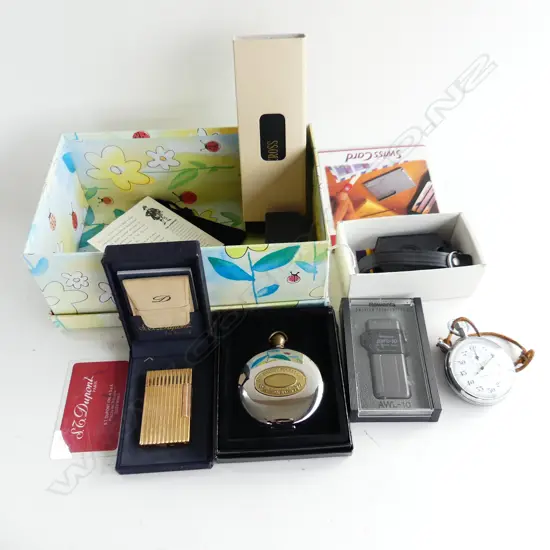 BOX LOT LIGHTERS INCL. DUPONT GP, VICTORINOX SWISS CARD, CROSS BALLPOINT PEN, STOPWATCH ETC