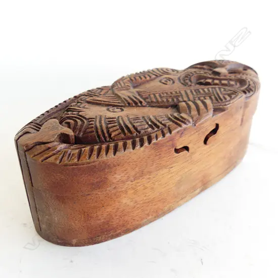OVAL CARVED WOODEN MAORI BOX 155x60mm