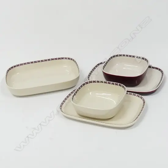 5 PCS CROWN LYNN  NZ  RAIL DISHES