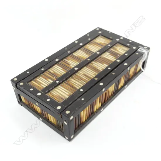 PORCUPINE QUILL BOX L 180MM
