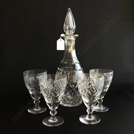 CRYSTAL DECANTER H.300mm & 4 GLASSES