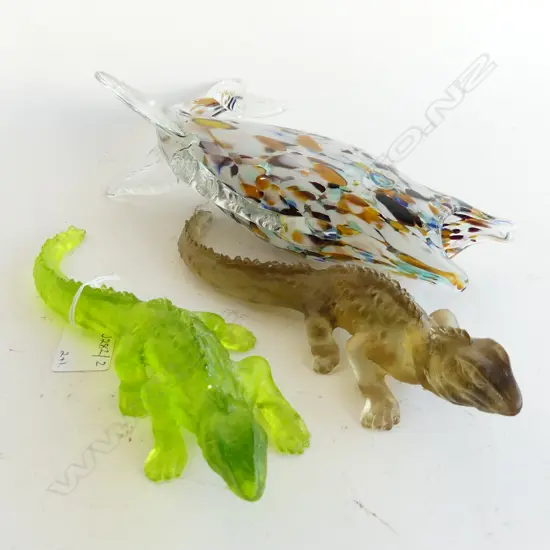 ART GLASS FISH L.220mm + TWO DONNA FEARY GLASS TUATARA - LIME GREEN AND BRONZE L.210mm
