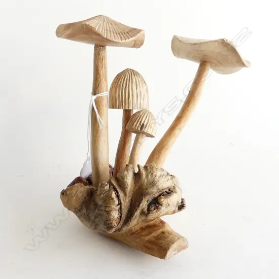 DACTYLANTHUS (WOOD ROSE) w. 4 CARVED WOODEN MUSHROOMS H.175mm