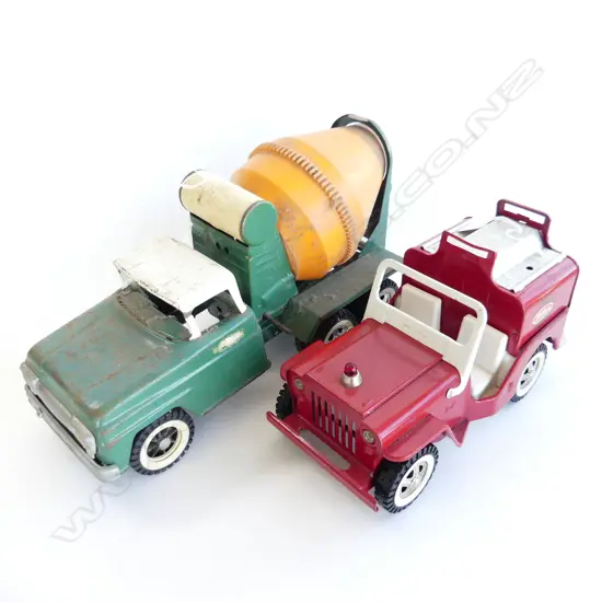 2 TIN TOYS TONKA FIRE JEEP L260MM & CEMENT TRUCK  L350MM