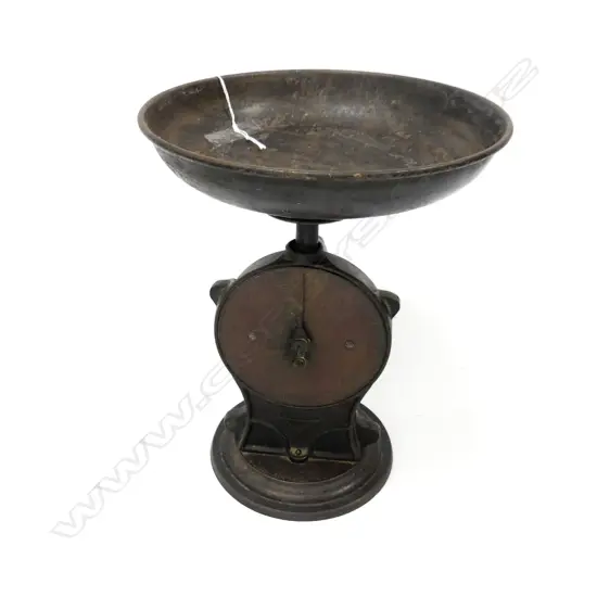 ANTIQUE CAST IRON SALTER FAMILY SCALES NO 50, H. 320MM