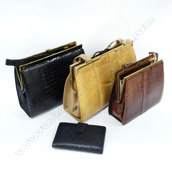 3 VINTAGE HANDBAGS; CROC, SNAKE + OSTRICH WALLET W.145mm all. w. dust cover bags