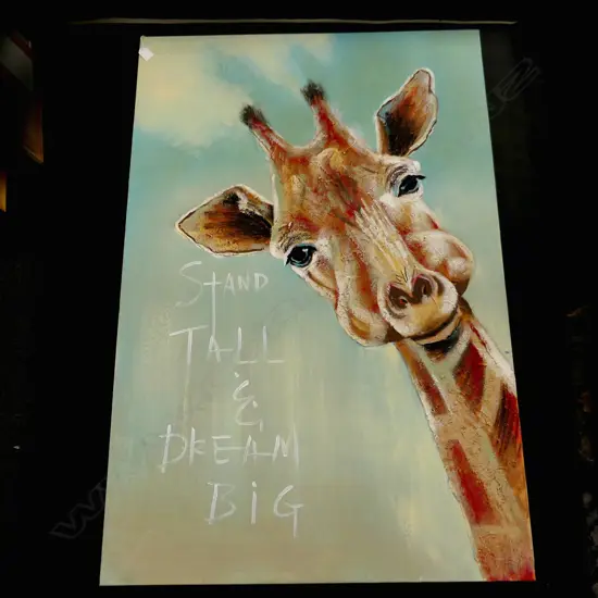 LG GIRAFFE ARTWORK ON CANVAS 'STAND TALL & DREAM BIG' 1200x800mm