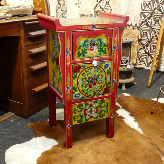HAND PAINTED CHINESE SIDE TABLE 480x350x820mm