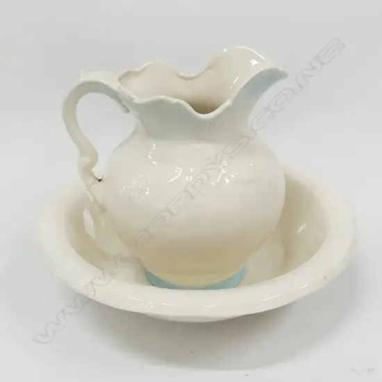 VICTORIAN JUG & WASH BASIN 370mm dia