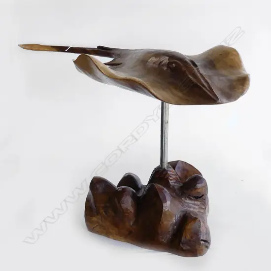 CARVED WOODEN STING RAY ON STAND L.1050mm