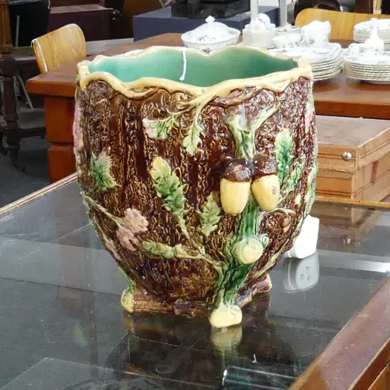 EARLY 20thC MAJOLICA JARDINIERE w. OAK TREE DESIGN & ACORN HANDLES H.290mm