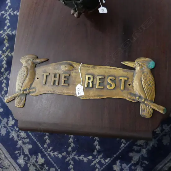 VINTAGE BRASS SIGN w. 2 BIRDS 'THE REST' 190x540mm