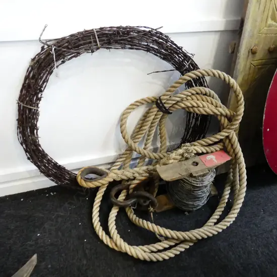 2 LENGTHS OF BARBED WIRE + ROPE 