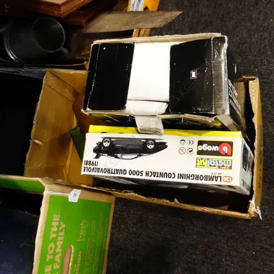 BOX WITH BOXED SPECTRUM COMPUTA BOXED LAMBOGINI MODEL L300MM STONE INK BOTTLE ETC 