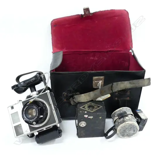 LG OLD LEATHER CAMERA BAG WITH CONTENTS INCL  OLD BOX BROWNIE & MAMIYA CAMERA ETC..