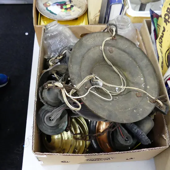 BOX LOT ASST. VINTAGE / DECO LIGHT FITTINGS ETC