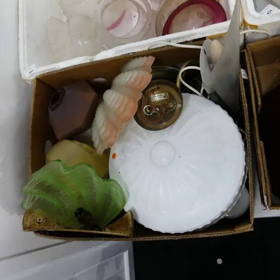 BOX LOT VINTAGE / DECO LIGHT SHADES ETC