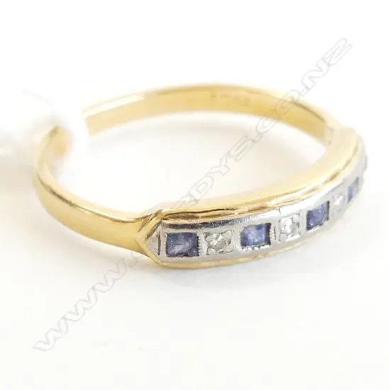 18CT GOLD DIAMOND & SAPPHIRE ETERNITY RING 2.2GMS