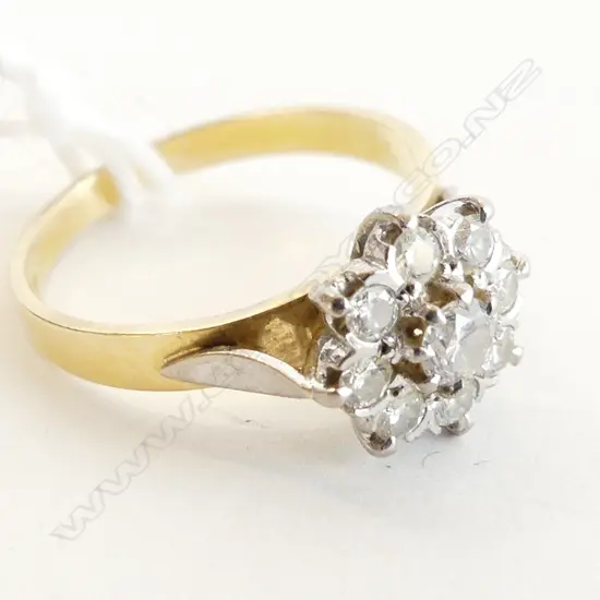 18CT GOLD & DIAMOND RING 2.96GMS  SIZE N