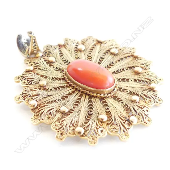 14ct GOLD & CORAL PENDANT 7.28gms