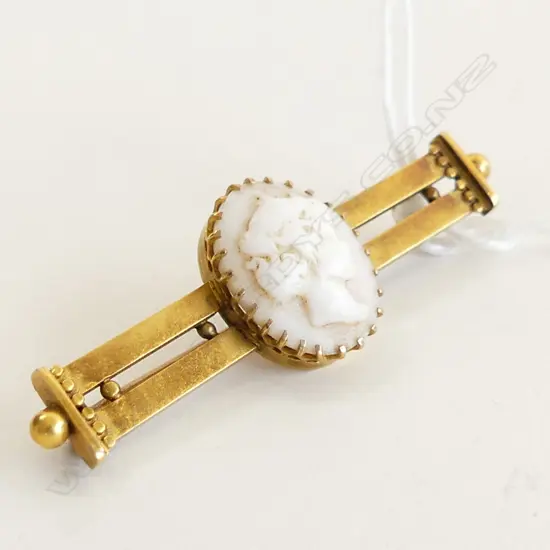 9CT GOLD CAMEO BROOCH, 5GMS 