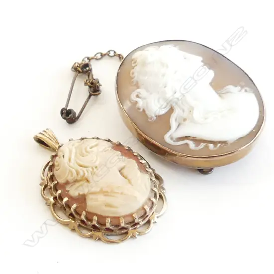 2 9CT GOLD & CAMEO PENDANTS 