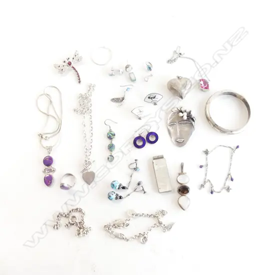 ASST. 925 SILVER JEWELLERY INCL. DRAGONFLY BROOCH ETC 202 GRAMS