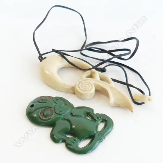 VINTAGE AIR NZ TIKI PENDANT + CARVED BONE MAORI PENDANT ON CORD