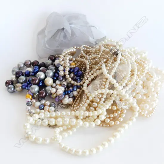BAG ASST  FAUX PEARLS & NATURAL & COLOURED PEARLS