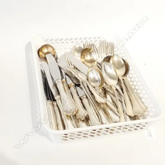 TRAY OF EP DANISH CUTLERY