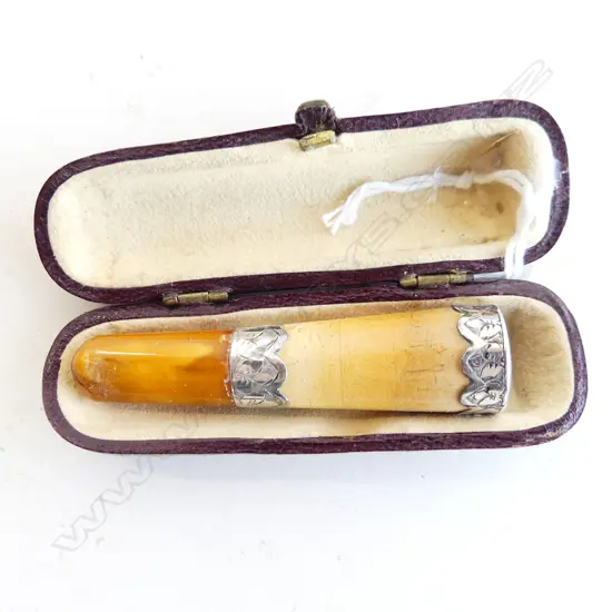 STG SILVER, AMBER & MEERSCHAUM CIGAR HOLDER IN CASE