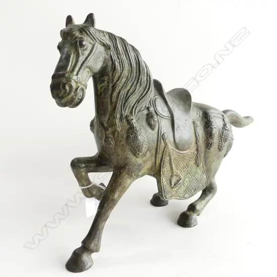 CHINESE HEAVY BRONZE HORSE L.440mm H.340mm