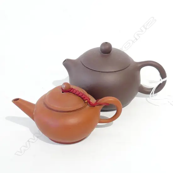 2 CHINESE ZISHA TEAPOTS 90mm dia