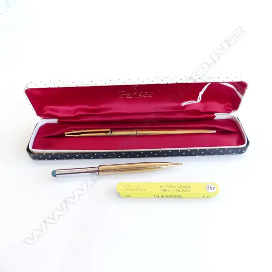 VINTAGE PARKER PEN & PROPELLING PENCIL (A/F) + PACK SHEAFFER LEADS