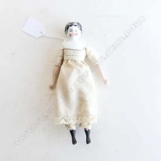 ANTIQUE DOLL WITH CHINA HEAD L. 180MM