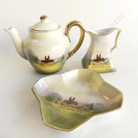 3 ROYAL BAYREUTH AUCKLAND EXHIBITION PCS; TEAPOT, DISH & JUG