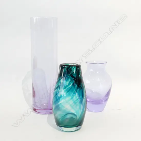 SEAL ISLAND ART GLASS VASE H. 135mm + 2 ALEXANDRITE GLASS VASES H.120 / 230mm 