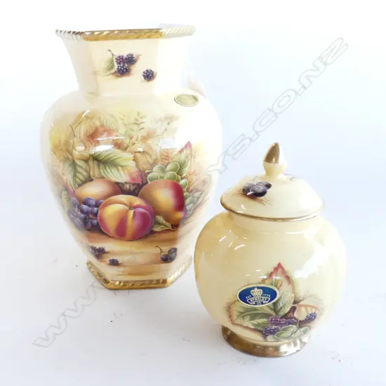 AYNSLEY VASE H.180mm + SMALLER LIDDED GINGER JAR