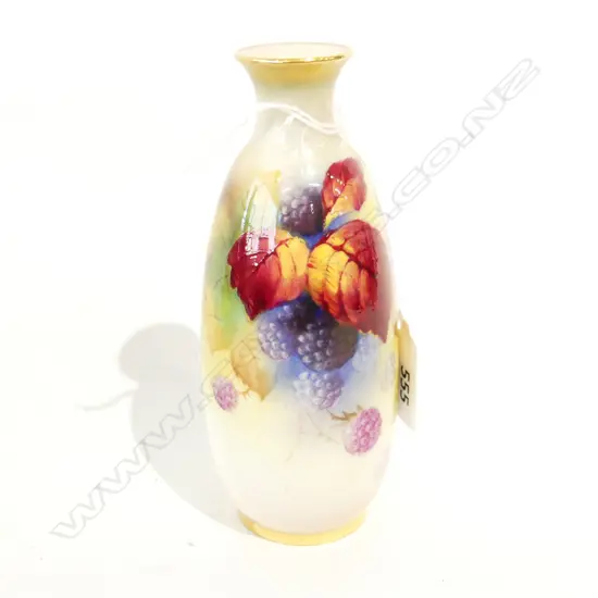 ROYAL WORCESTER HAND PAINTED BLACKBERRIES VASE, ARTIST SIGNED KITTY BLAKE, DATE 1937 H. 140MM