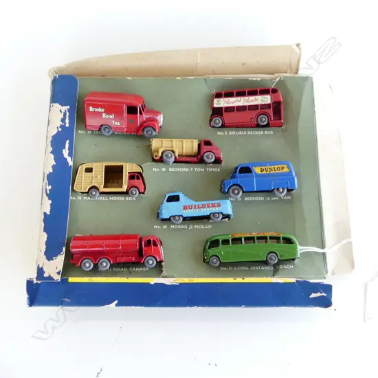 ORIGINAL TRAY LESNEY 8 TRUCKS & BUSES ETC