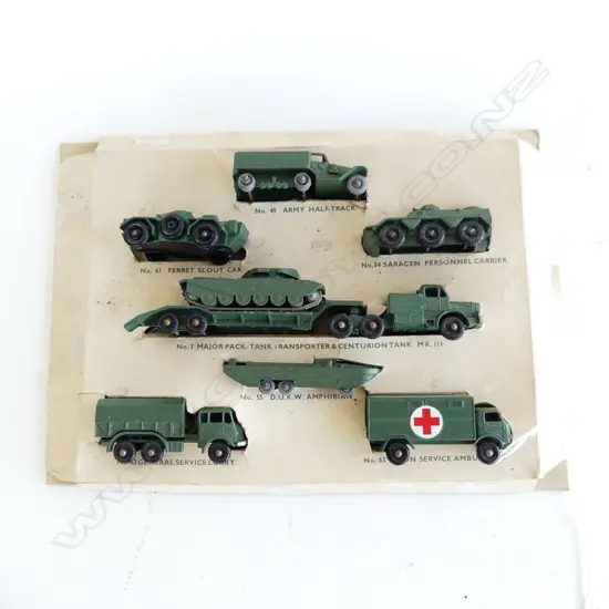 ORIGINAL TRAY OF MINT MILITARY LESNEY ARMY VEHICALS 7PC