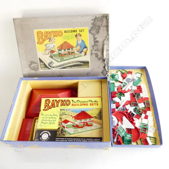 ORIGINAL BOXED BAYKO BUILDING SET H280MML390MM