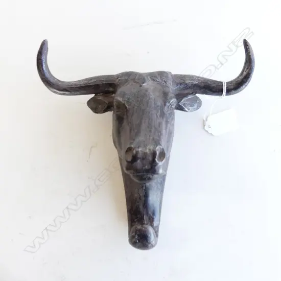 BRONZED RESIN BULL HORNS WALL HOOK H.200mm W.210mm