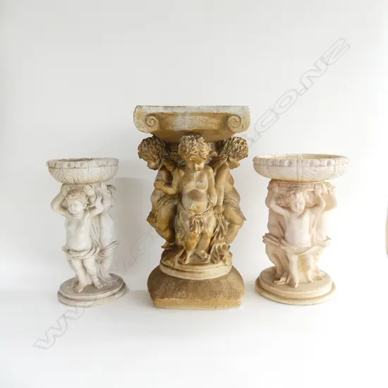 3 CHERUB PLANT STANDS - RESIN - H.410 / 310mm