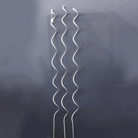 3 SILVER METAL SPIRAL GARDEN STICKS H.1900mm