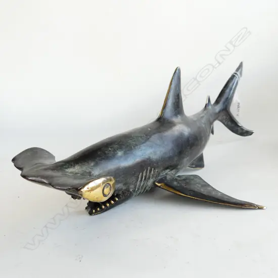 BRONZE HAMMER HEAD SHARK  L. 490MM
