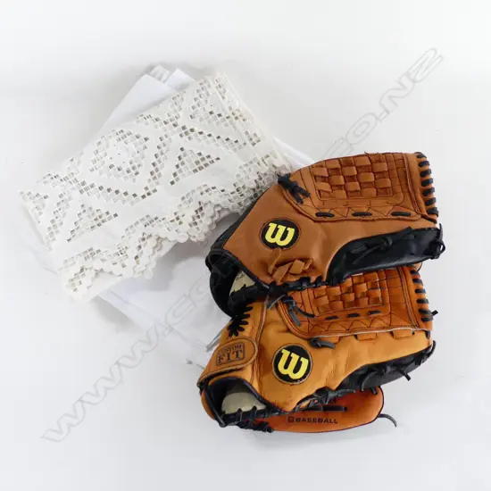BOX LOT PR WILSON LEATHER BASEBALL MITS, LINEN ETC